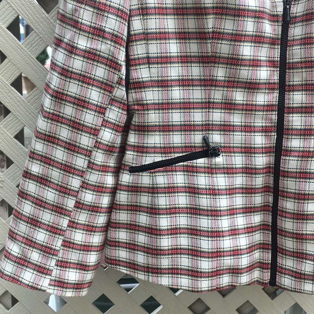 Vertigo Blazer - image 3